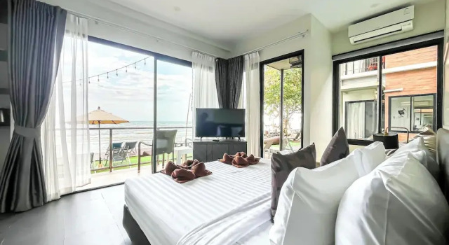Номер Deluxe с балконом и с видом на море Leamsai Beach Resort