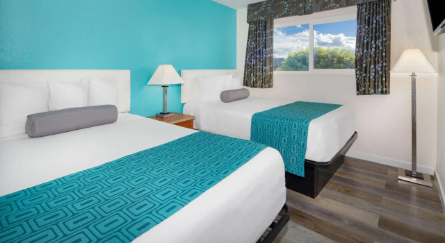 Howard Johnson Suites by Wyndham San Diego Chula Vista/BayFt