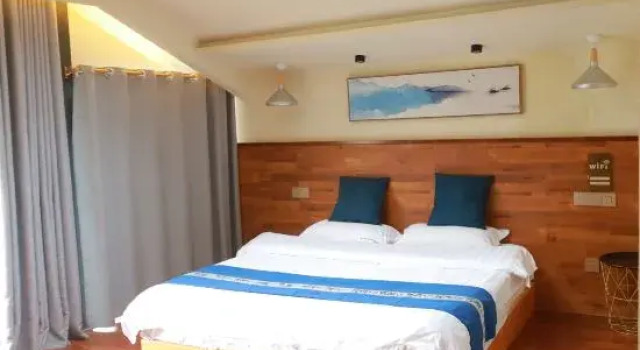 Yangshuo Hetang Yuese Homestay (West Street Branch), Забронировать Отель Недорогие отели Яншо, рядом с Парк Яншо, недорого
