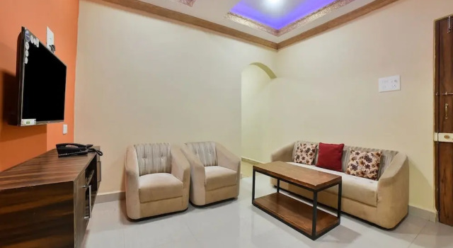 Ruby Residency by OYO Rooms, Prenota Hotel Nerul 