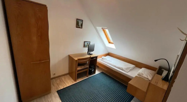 Трёхместный номер Standard Krügers Hotel