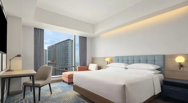 Camera Executive Four Points by Sheraton Bekasi