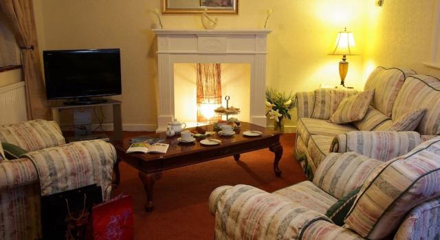 Апартаменты Beaufort Park Hotel