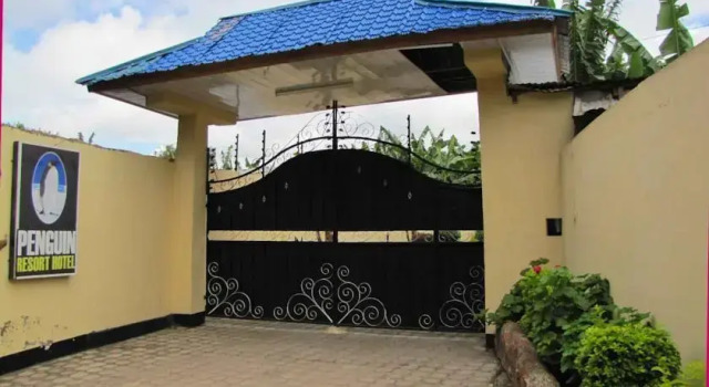Penguin Resort Hotel
