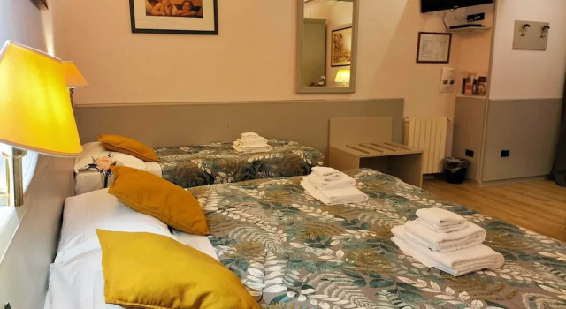 Трёхместный номер Standard Hotel Camilla