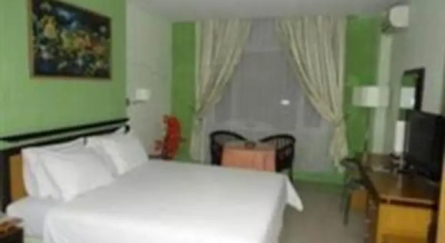 Номер Standard Mariani International Hotel