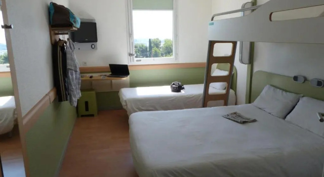 Семейный номер Standard Ibis Budget Marseille Valentine