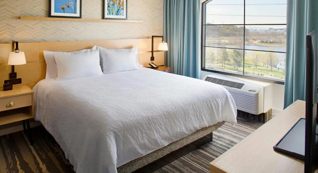 Номер Standard Hilton Garden Inn Providence Waterfront