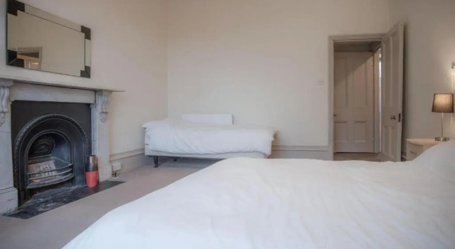 Connaught House - 2 Bedroom Apartment - Tenby, Забронировать Апартаменты/квартира Тенби 