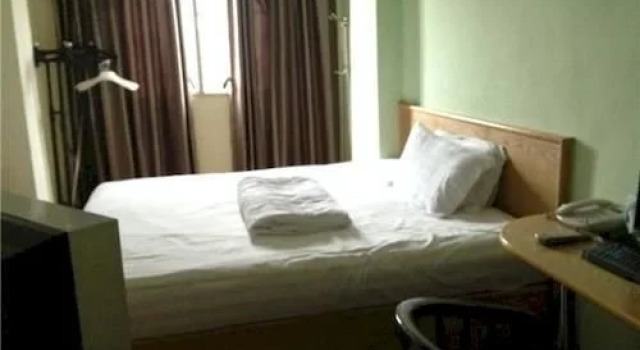 Qingyuan Yingdeqiaofeng Hotel, Book Hotel Yingde Guangdong