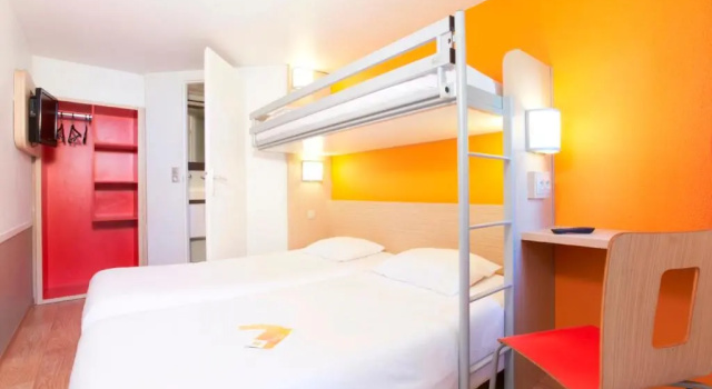 Трёхместный номер Standard Premiere Classe Caen Est - Mondeville