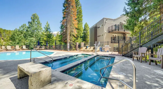 Апартаменты Chic Winter Park Studio w/ Community Hot Tub