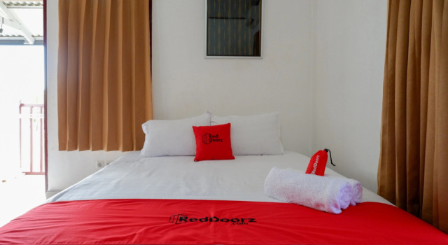 RedDoorz @ Tomia Island Wakatobi, Reserva ahora Hotel Patipelong 
