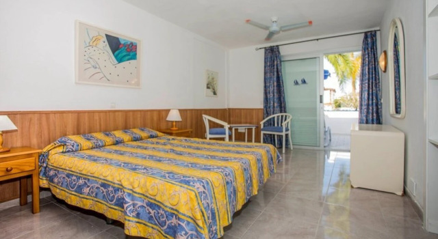 Apartamentos Puerto Colon Club, Buchen Sie Ferienwohnung Adeje 