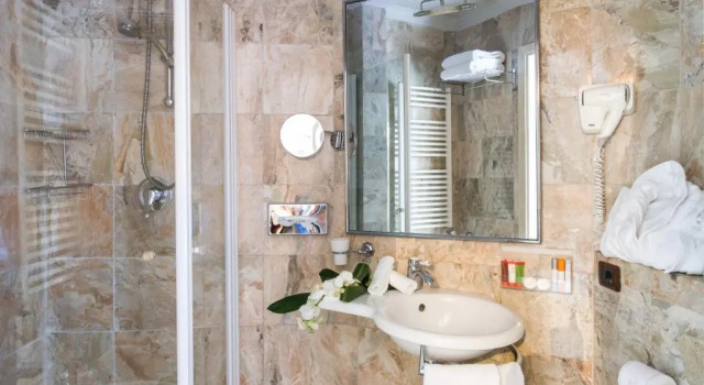 Двухместный номер с балконом Adler Cavalieri Hotel-Private Spa & Gym