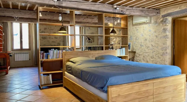 Exceptional Valbonne Village Historical House, Забронировать Отель Вальбон Софиа-Антиполис