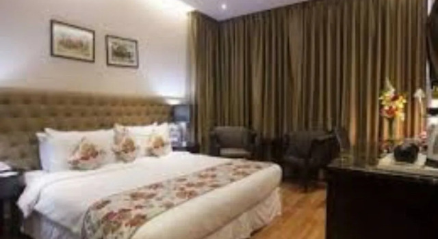 Hotel R Inn Delhi, Забронировать Отель Отели Нью-Дели с завтраком, Завтраки