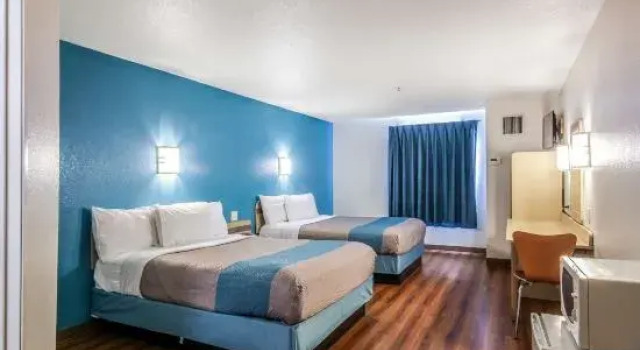 Четырёхместный люкс Motel 6 New Braunfels