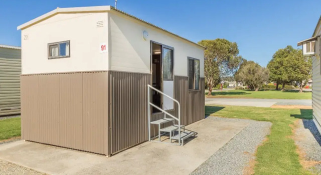 Tasman Holiday Parks - Serpentine Falls, Prenota Hotel Serpentine Perth Region