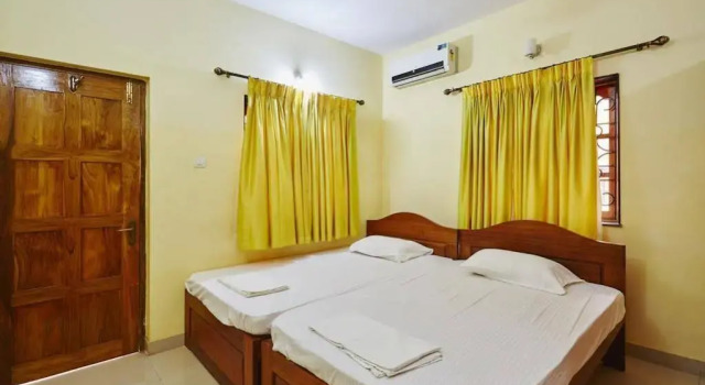 Saikunj Holiday Homes, Prenota Affittacamere Candolim 