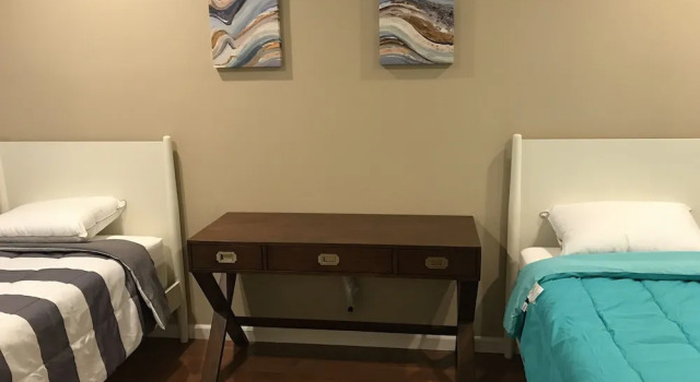 Shared Private Home at Santana Row, Book Pension San Jose Silicon Valley