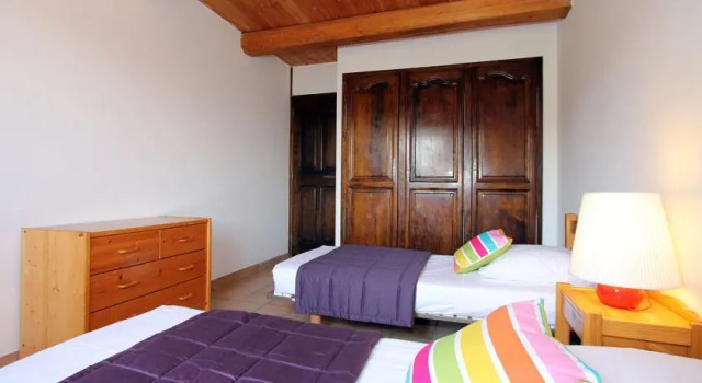 Pumian, Rezervasyon Villa Cadenet villalar, Villa