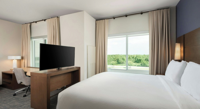 Люкс Residence Inn by Marriott Pearland