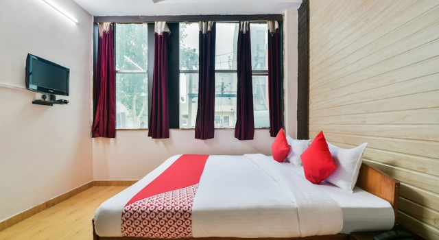 OYO 46081 Hotel Parinay Inn, Rezerwuj Hotel Hotele w Rajasthan z parkingiem, Parking