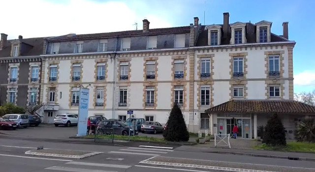 Hôtel Labat anciennement clinique Labat, Varaa Hotelli Hotellit Bearn aamiaisella, Aamiainen