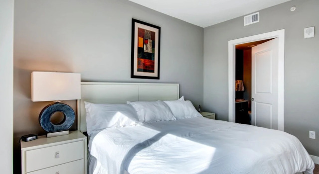 Global Luxury Suites in Emeryville