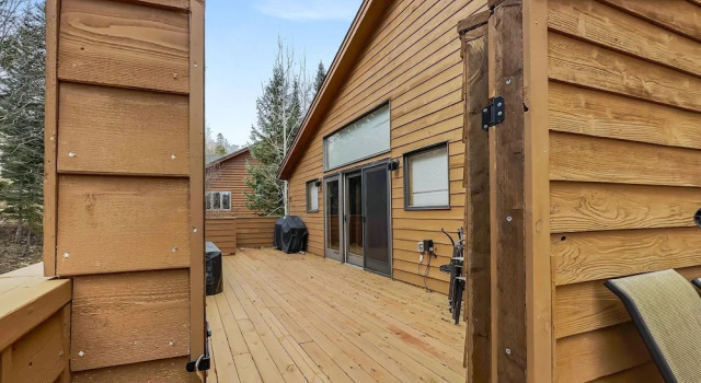 Кровать в общем номере с 6 комнатами Cutty Sark Grand 6br 4.5ba Mountain Views 6 Bedroom Townhouse by RedAwning
