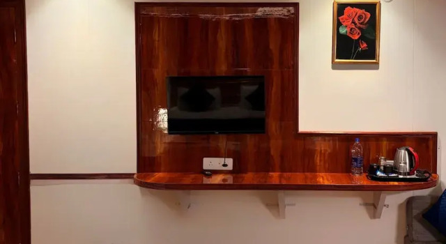 Номер Luxury Plaza Hotel