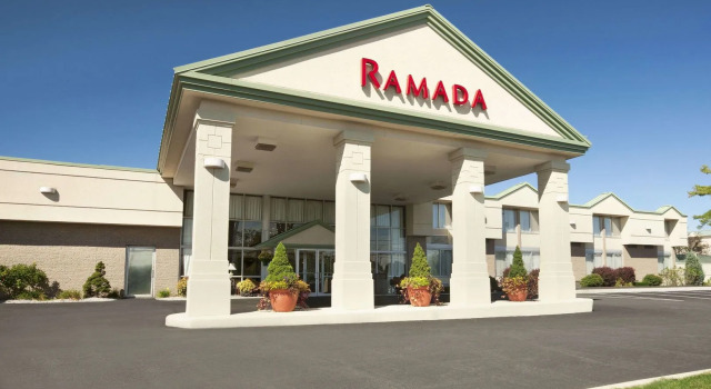 Bangor Grande, Varaa Hotelli Hotellit New England uima-altaalla, Uima-allas