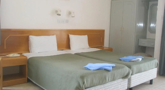 DebbieXenia Hotel Apartments
