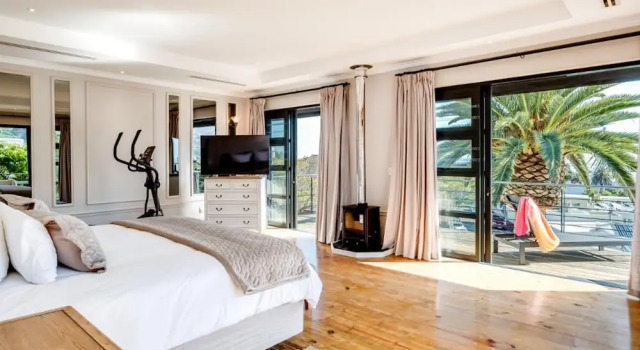 2bed Apt 5min Walk From Camps Bay Central Escape, Забронировать Апартаменты/квартира Апартаменты Cape Peninsula, Апартаменты/квартира
