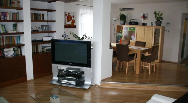 Holekova Praha-Klánovice, Reserva ahora Hotel Šestajovice Bohemia Central