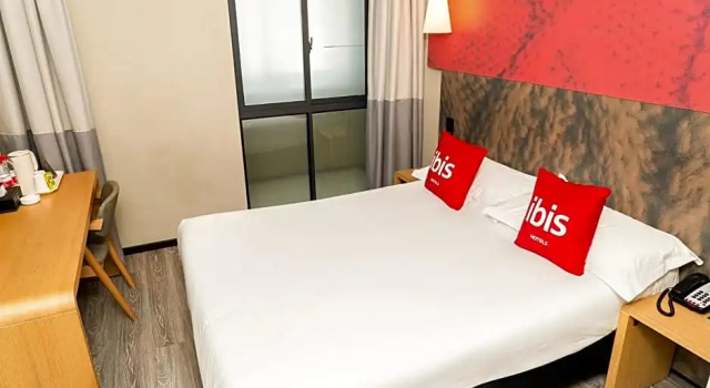 Номер Standard Ibis Hefei Pedestrian Street Hot