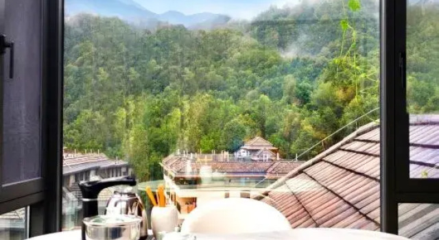 Linfeng Residence, Rezerwuj Hotel Hotele w Baoshan z parkingiem, Parking