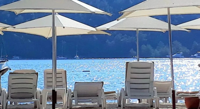 Albatros Beach Restaurant & Butik Otel