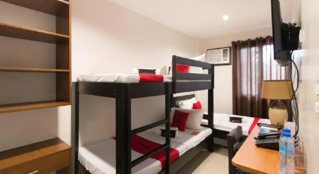 Номер Standard RedDoorz Plus @ Diola Villamonte Bacolod