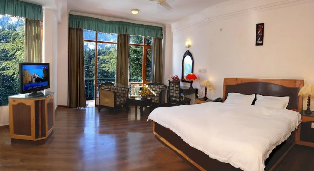 Двухместный номер Luxury с балконом Lords Residency