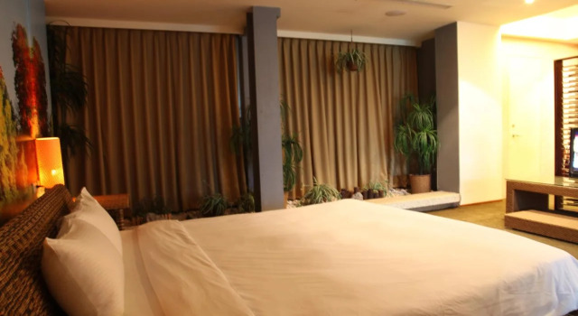 Lovespring House
