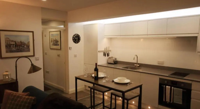 Апартаменты The Old Scullery, Cosy Stylish Apartment for two on Harrogate's Iconic Stray