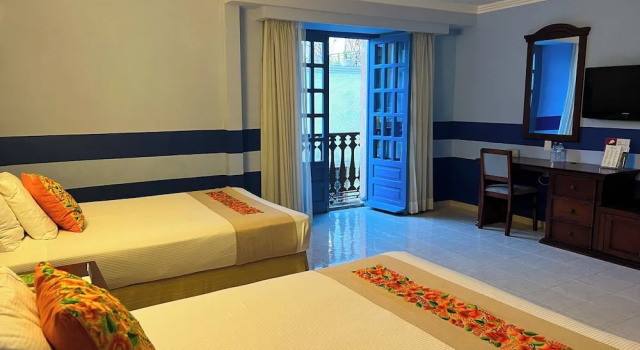 Camera quadrupla Standard Hotel Plaza Colonial