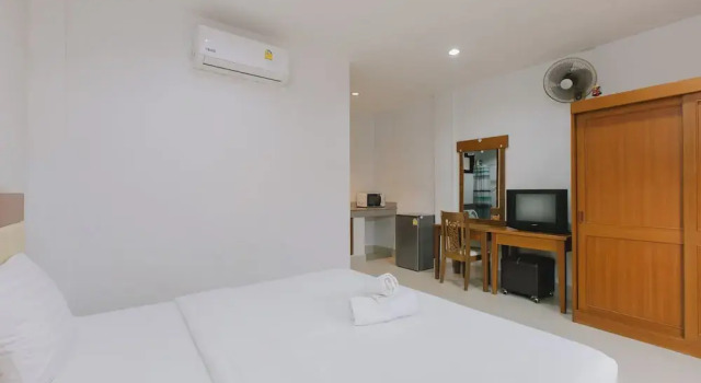 Двухместная студия с балконом Kataonsea bungalows