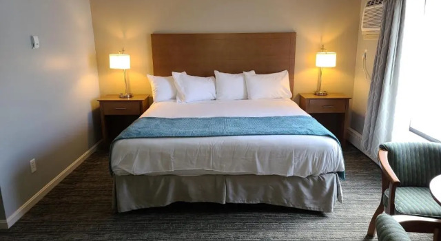 Двухместный номер Deluxe Hampton Village Inn
