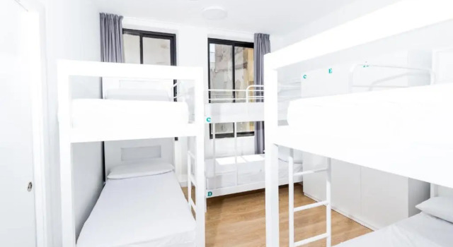 Кровать в общем номере (женский номер) AD Hostel Tarragona