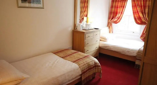 Двухместный номер Standard Elphinstone Hotel