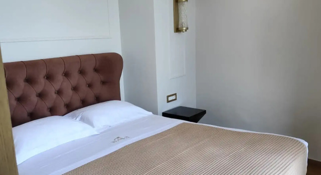 Полулюкс Aktaion City Hotel