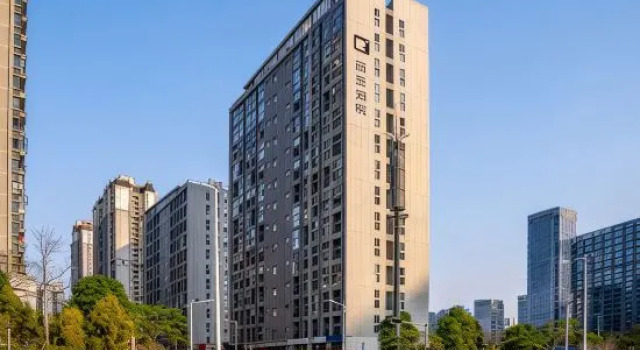 Rezen Retreat Nanning Wuxiang New District Headquarters Base Subway Station, Rezerwuj Hotel Hotele w Nanning z parkingiem, Parking